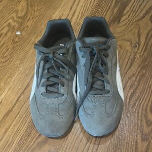 Puma Gray and White Sneakers Sleek Minimalist Design